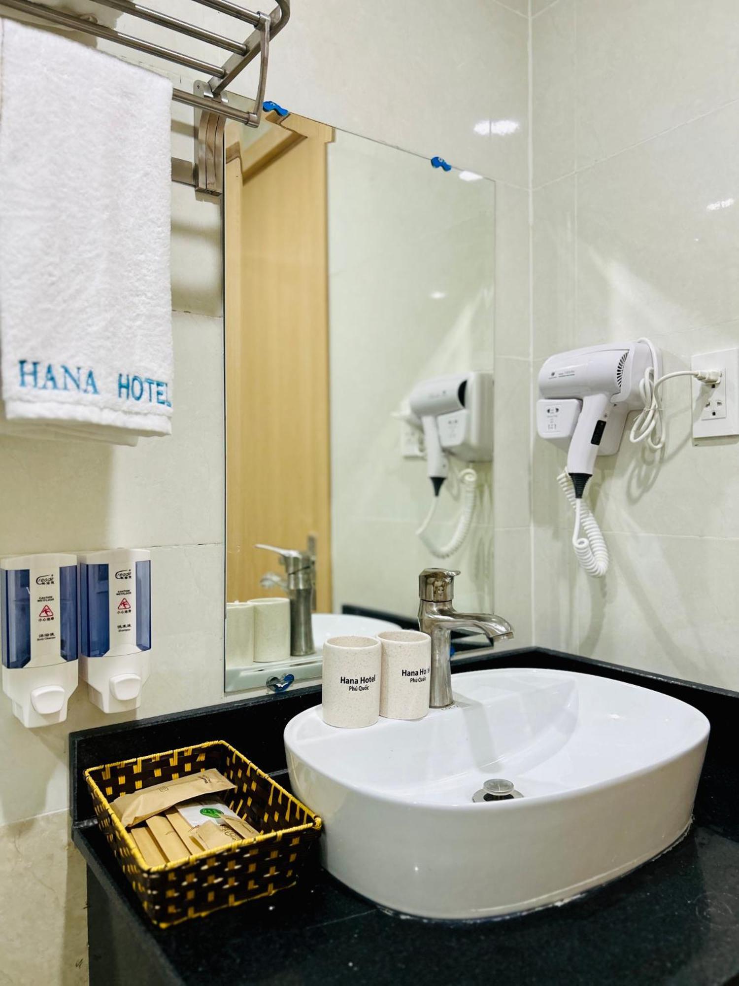 Hana Hotel Sonasea Night Market Duong Dong Exterior foto